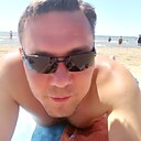 Динар, 44 года