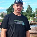 Олег Ларченко, 48 лет