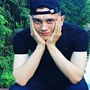 Михаил, 32 года