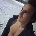 Максим, 24 года