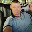 Роман, 44 года