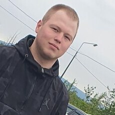 Фотография мужчины Максим, 26 лет из г. Норильск
