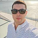Максим, 42 года