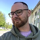 Михаил, 32 года