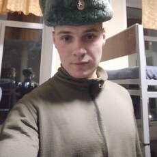Фотография мужчины Юрий, 21 год из г. Павловск (Воронежская Обл)