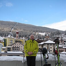 Фотография мужчины Михаил, 70 лет из г. Санкт-Петербург