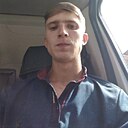 Денис, 22 года