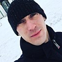 Илья, 33 года