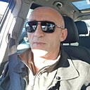 Badri, 44 года
