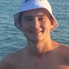 Фотография мужчины Олег, 27 лет из г. Железногорск