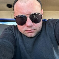 Фотография мужчины Валерий, 33 года из г. Новый Уренгой