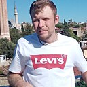 Михаил, 32 года