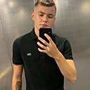 Денис, 22 года