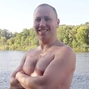 Serzh Garelikov, 32 года