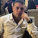 Михаил, 34 года