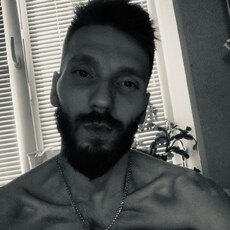 Фотография мужчины Валерий, 27 лет из г. Новочебоксарск