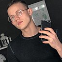Олег, 23 года