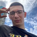 Максим, 22 года