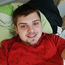 Андрей, 24 года
