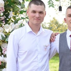 Фотография мужчины Максим, 22 года из г. Лунинец