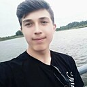 Денис, 22 года