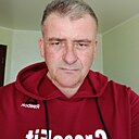 Охотник, 52 года