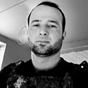 Исфандиёр, 30 лет