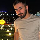Михайлис, 22 года