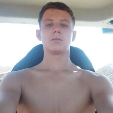 Фотография мужчины Владислав, 19 лет из г. Сретенск