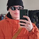 Макс, 24 года