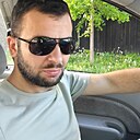 Ionut, 32 года