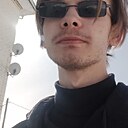 Максим, 22 года