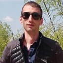 Виктор, 33 года