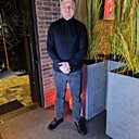 Олег, 32 года