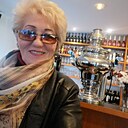 Alia, 64 года