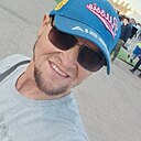 Adel, 44 года