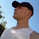 Артём, 22 года