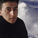 Султан Мансур, 26 лет