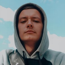 Фотография мужчины Артем, 21 год из г. Октябрьский (Пермский Край)