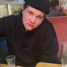 Фотография мужчины Илья, 22 года из г. Нижнекамск