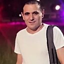 Лидер, 45 лет