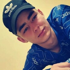 Фотография мужчины Максим, 21 год из г. Москва