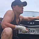 Макс, 33 года