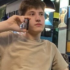 Фотография мужчины Ваня, 19 лет из г. Глазов
