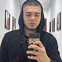 Илья, 22 года