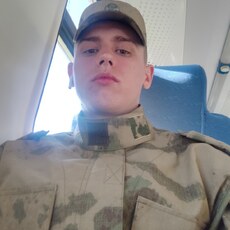 Фотография мужчины Юра, 20 лет из г. Вырица