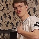 Максим, 22 года