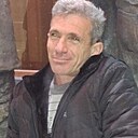 Андраник, 49 лет