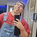 Весёлый, 42 года