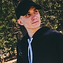 Денис, 23 года